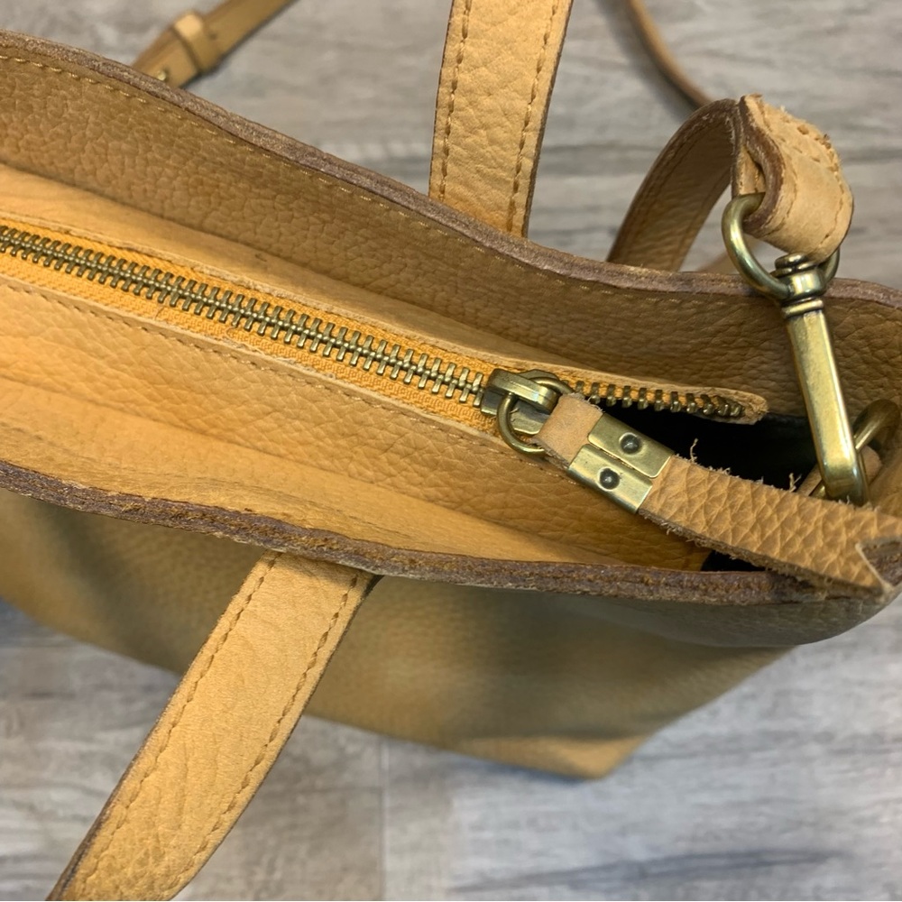 Madewell Transport Tote Crossbody Leather Bag - Picture 8 of 10